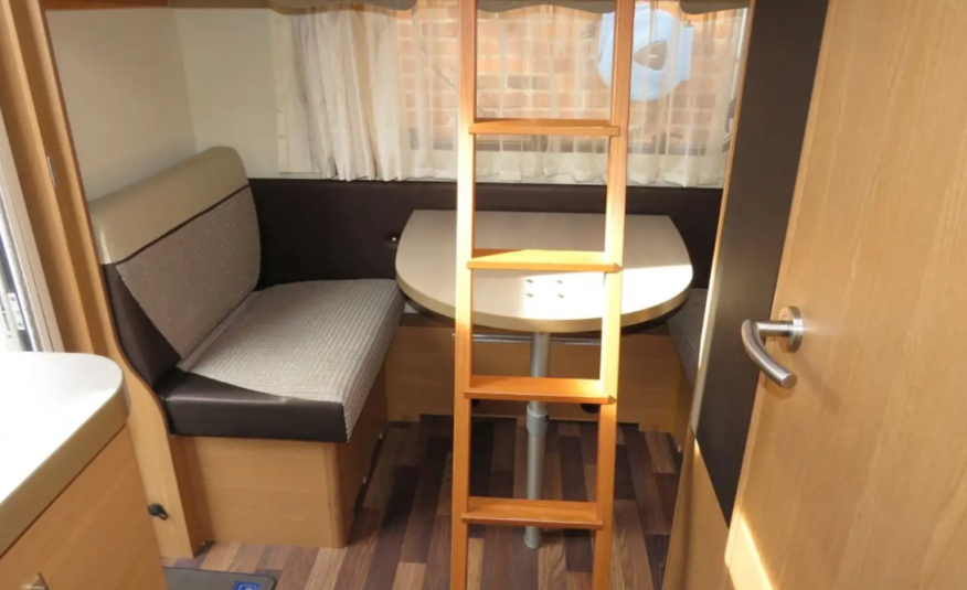 Caravane Knaus Sport 400 avec Mover, porte-vélos