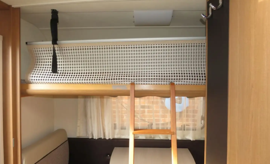 Caravane Knaus Sport 400 avec Mover, porte-vélos