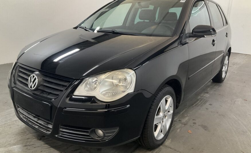 Volkswagen Polo 1,6 Tiptronic