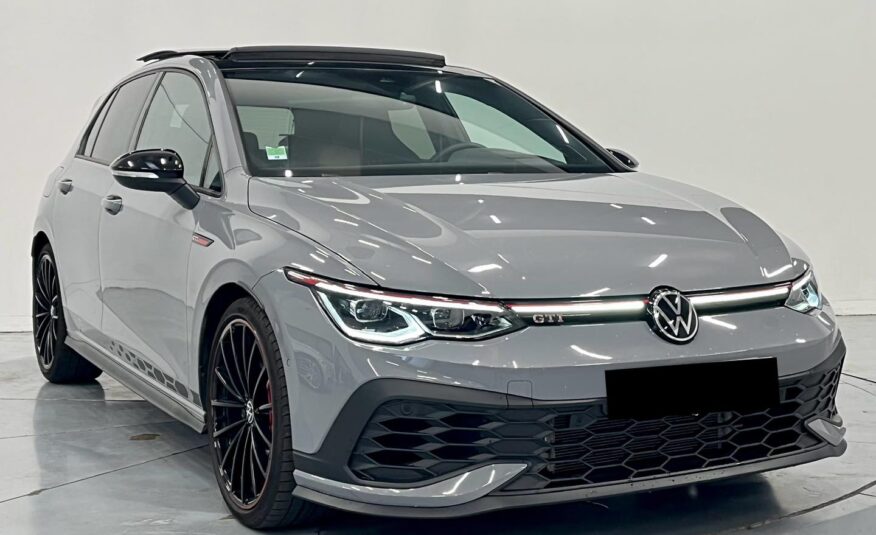 VOLKSWAGEN GOLF 8 2.0 tsi 300 gti