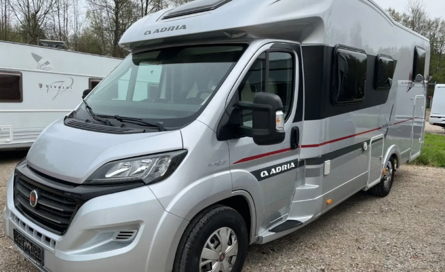 Camping-car Adria Matrix 670 SL Platinum