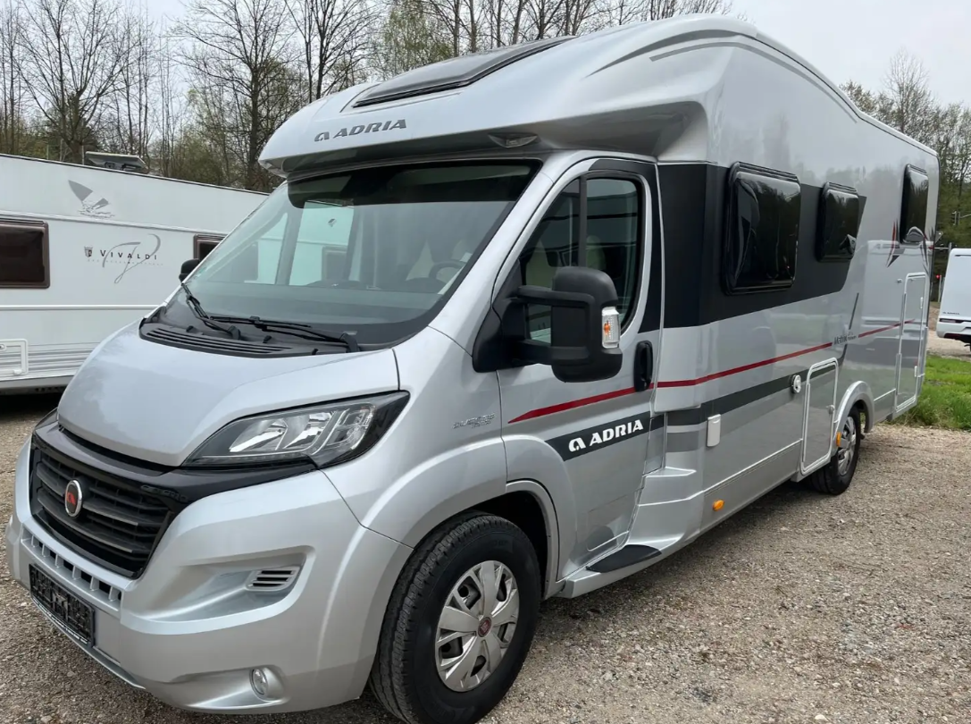 Adria Matrix 670 SL Platinum motorhome