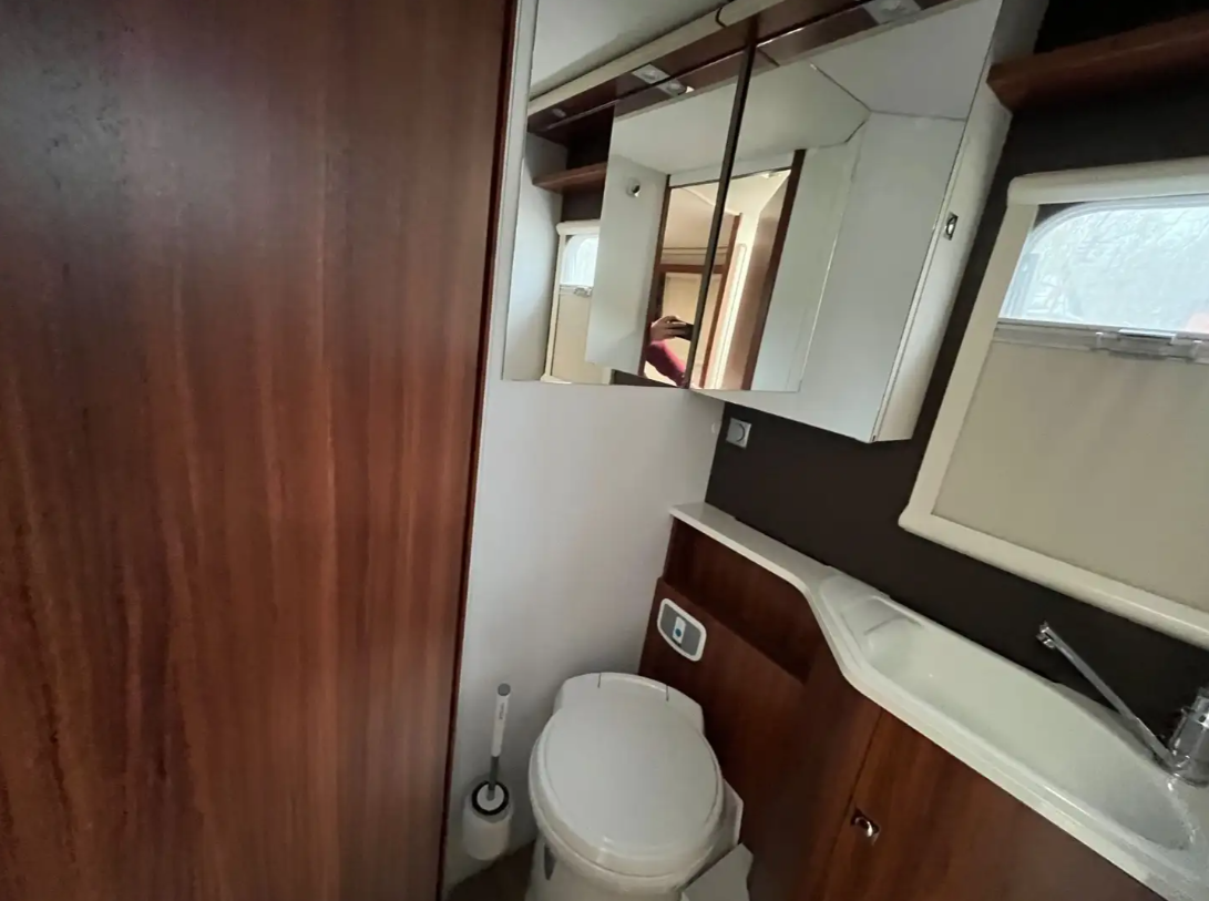 Adria Matrix 670 SL Platinum motorhome