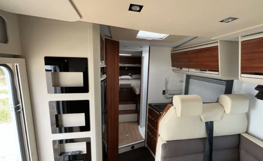 Camping-car Adria Matrix 670 SL Platinum