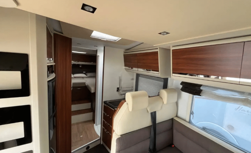 Camping-car Adria Matrix 670 SL Platinum