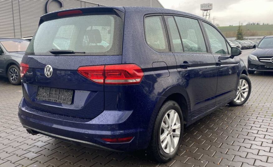 VOLKSWAGEN Touran 2,0 TDI BMT DSG