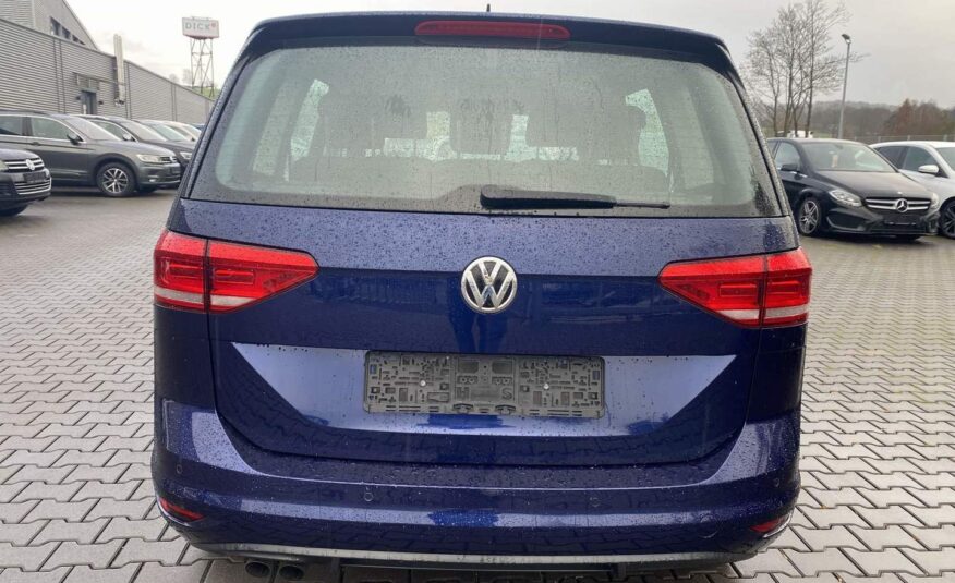 VOLKSWAGEN Touran 2,0 TDI BMT DSG