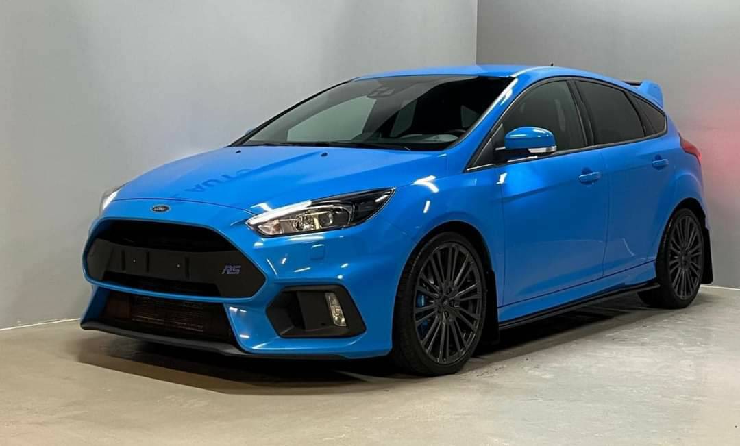 Ford Focus RS 350HK AWD/Brembo/Recaro/Miltech