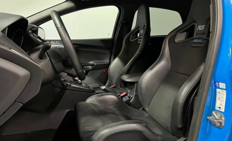 Ford Focus RS 350HK AWD/Brembo/Recaro/Miltech