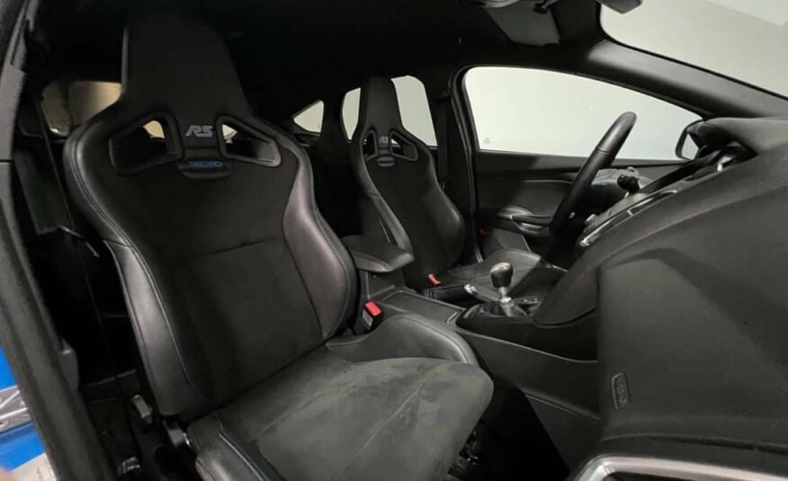 Ford Focus RS 350HK AWD/Brembo/Recaro/Miltech