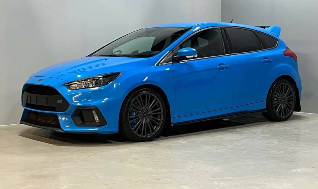 Ford Focus RS 350HK AWD/Brembo/Recaro/Miltech