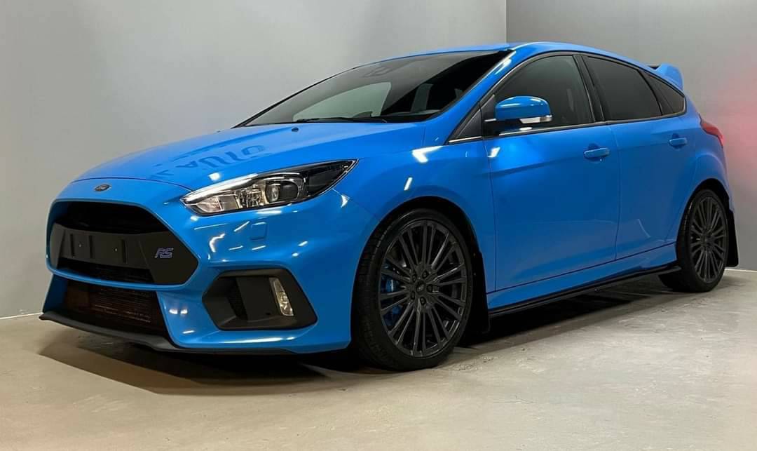 Ford Focus RS 350HK AWD/Brembo/Recaro/Miltech
