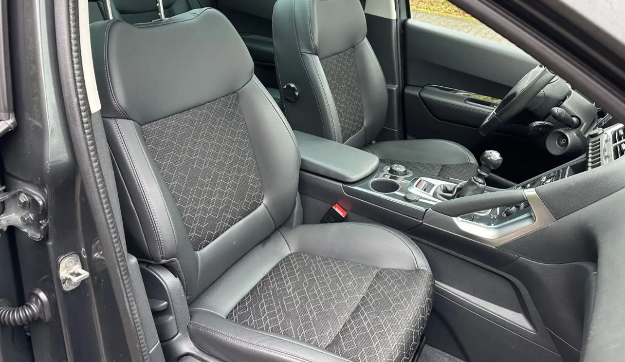 Peugeot 3008 Allure con techo solar