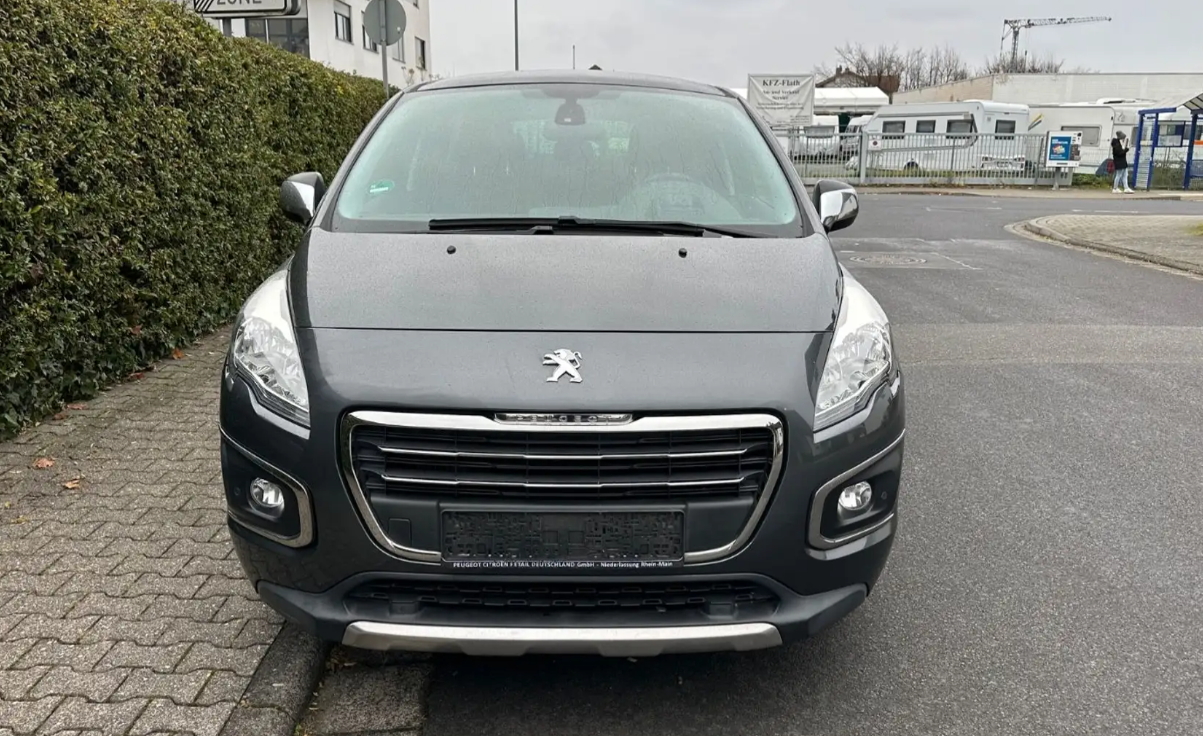 Peugeot 3008 Allure con techo solar