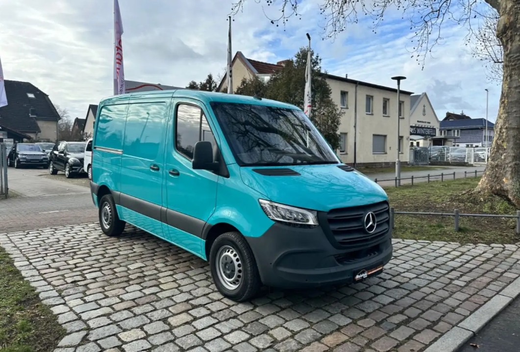 Mercedes-Benz Sprinter 214 L1H1