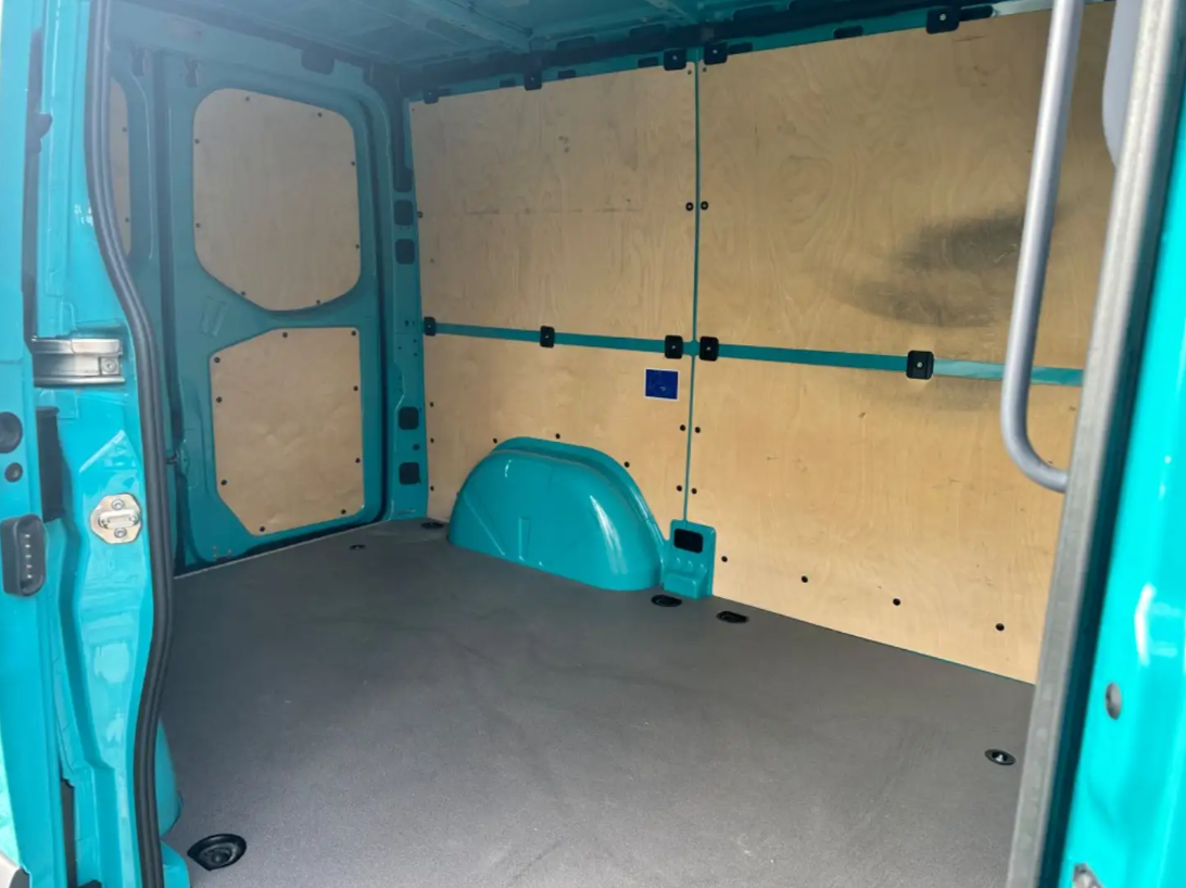 Mercedes-Benz Sprinter 214 L1H1