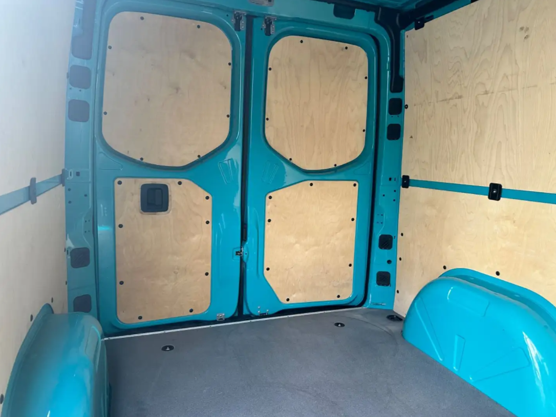 Mercedes-Benz Sprinter 214 L1H1