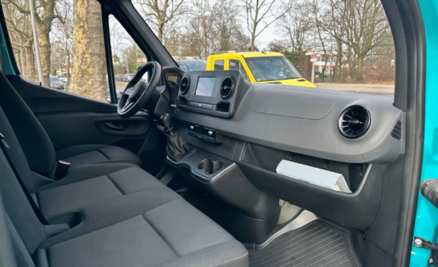 Mercedes-Benz Sprinter 214 L1H1