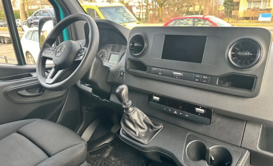 Mercedes-Benz Sprinter 214 L1H1