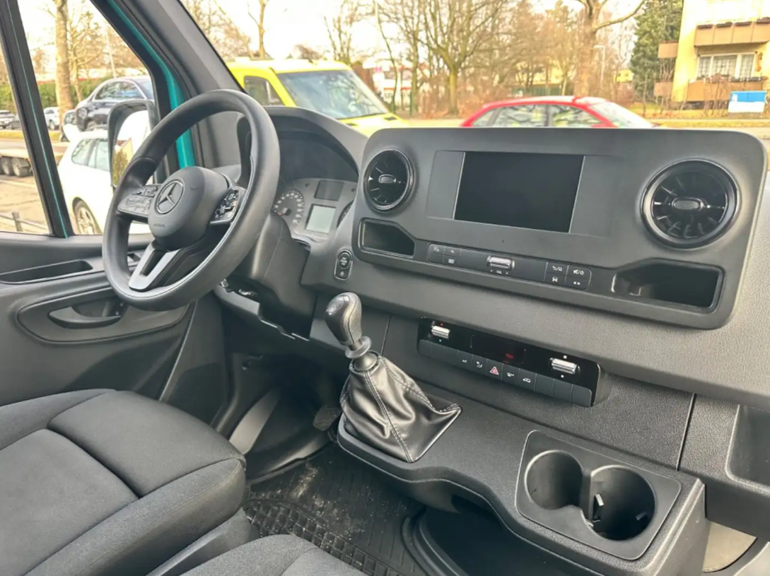 Mercedes-Benz Sprinter 214 L1H1