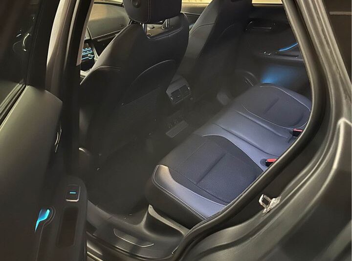 Jaguar F-PACE 2.0D 240CH R-SPORT