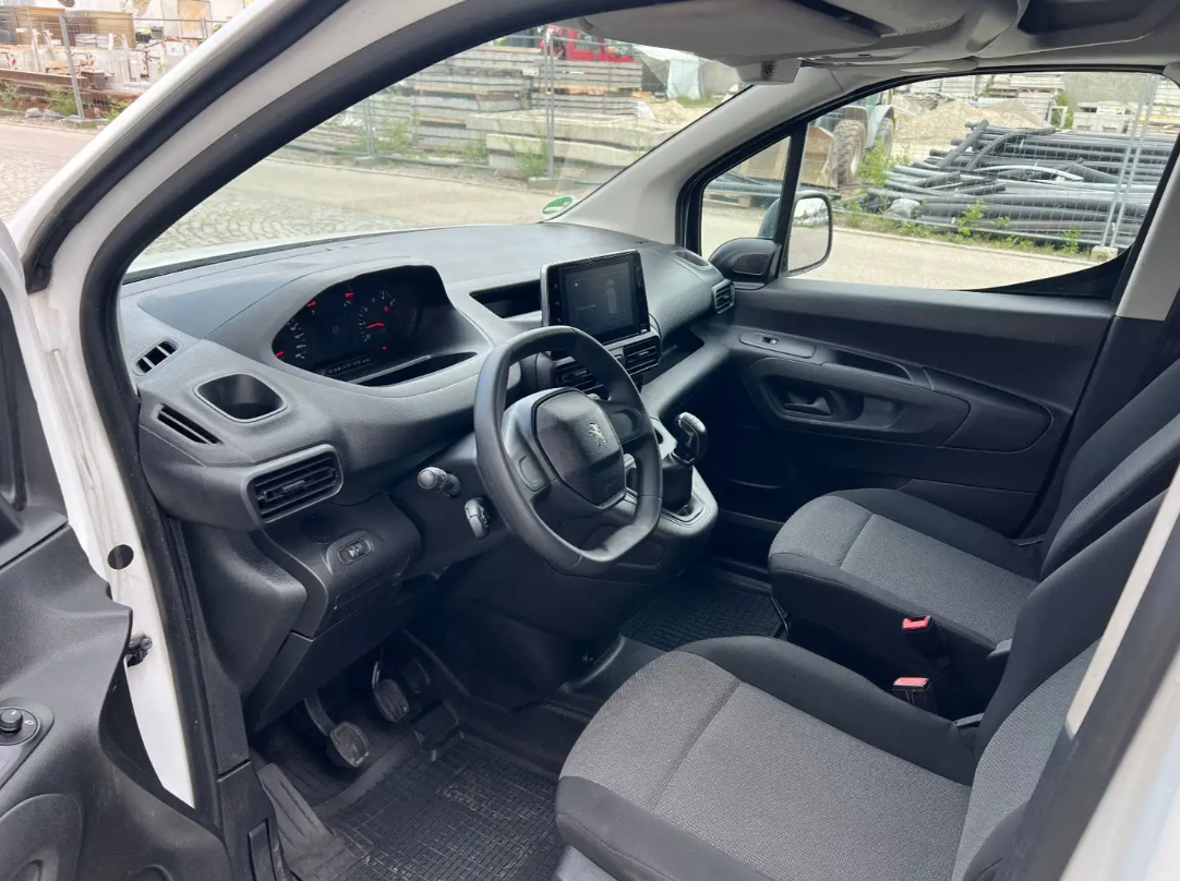 Peugeot Partner Premium L2H1