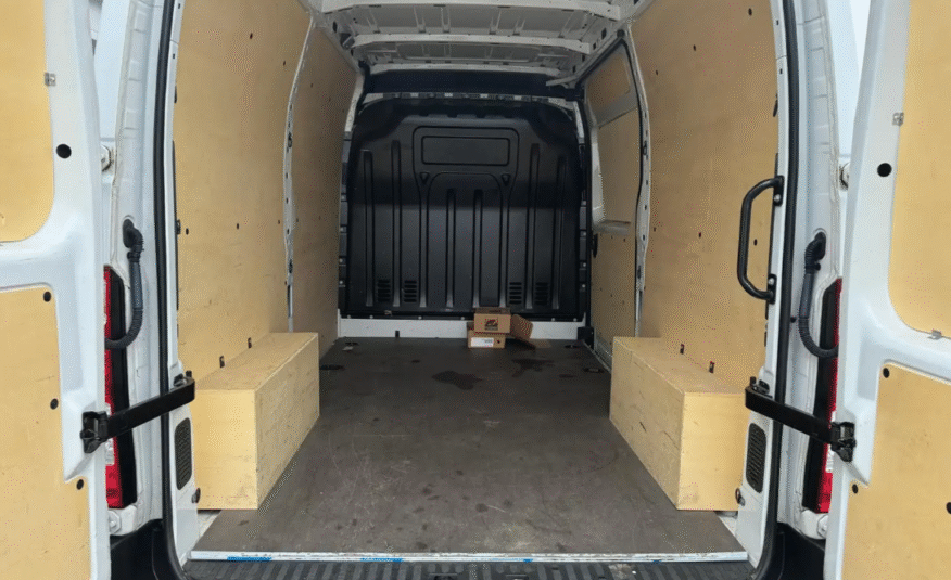 Renault Master 2.3 dCi L2H2