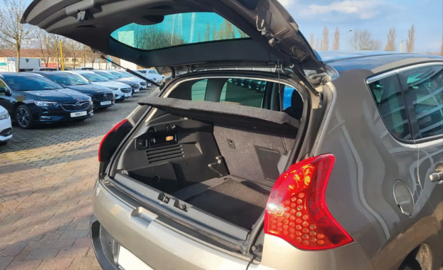 Peugeot 3008 Allure 1.6T toit panoramique