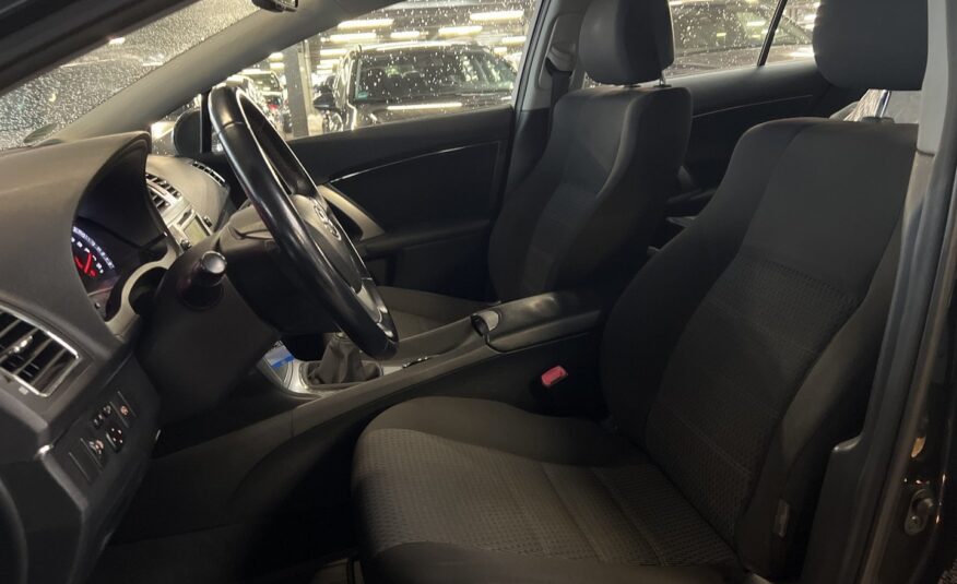 Toyota Avensis Kombi 2,0L