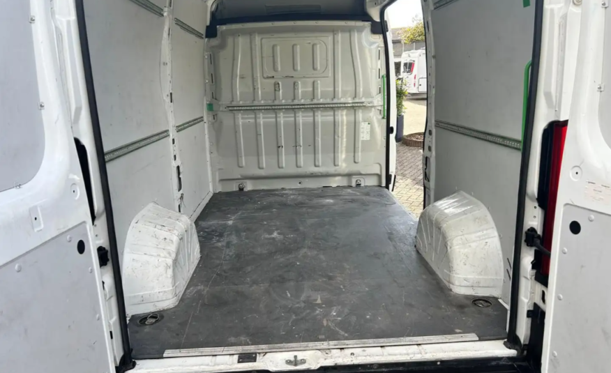 Peugeot Boxeur L2H2 Pro BlueHDi 140 Ch