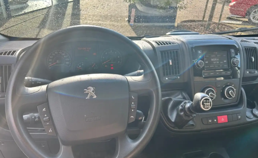 Peugeot Boxeur L2H2 Pro BlueHDi 140 Ch