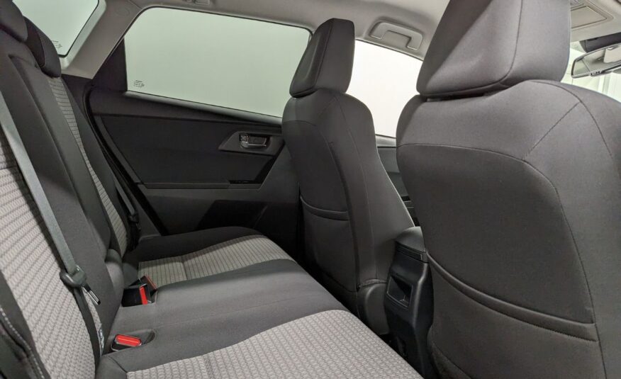 Toyota Auris Hybride 136h design business