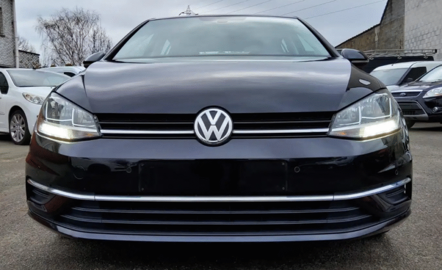 Volkswagen Golf 1.6 SCR TDI