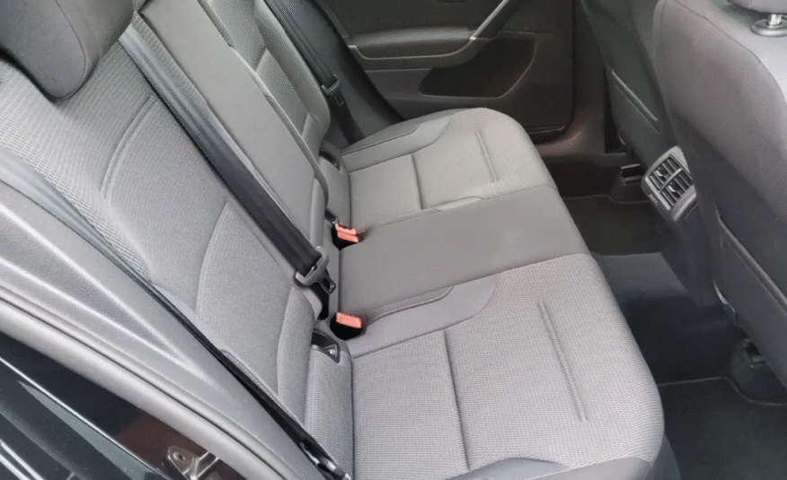 Volkswagen Golf 1.6 SCR TDI