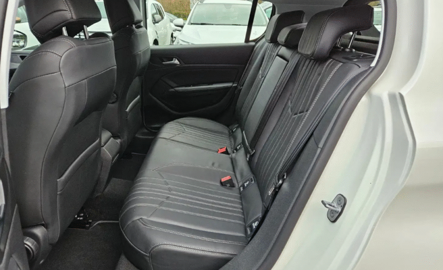 Peugeot 308 Allure THP 130 navigation