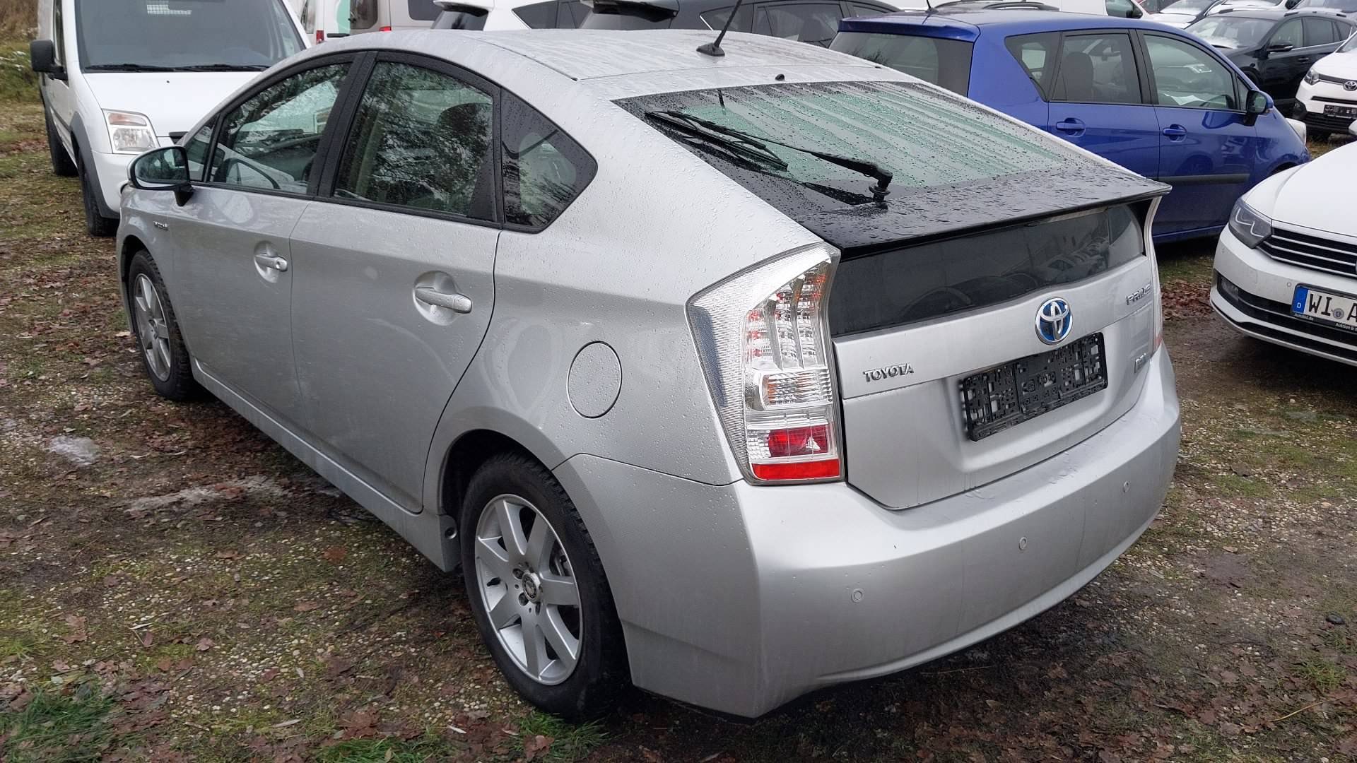 Toyota Prius 1.8 CVT "Life" Hybrid