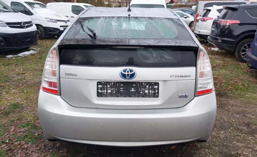 Toyota Prius 1.8 CVT "Life" Hybrid