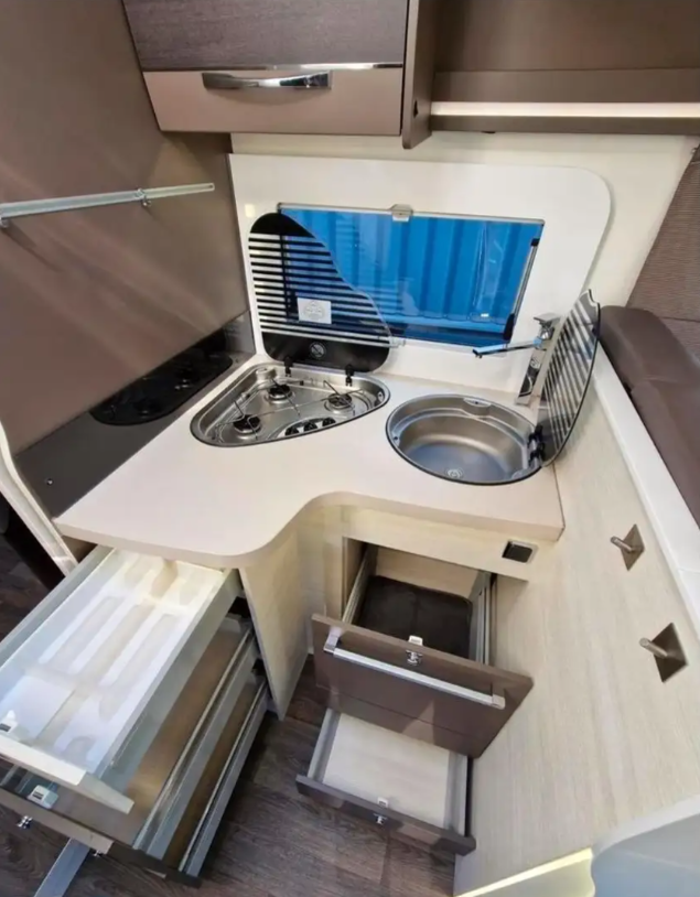 Motorhome Fiat Chausson Welcome 718 XLB