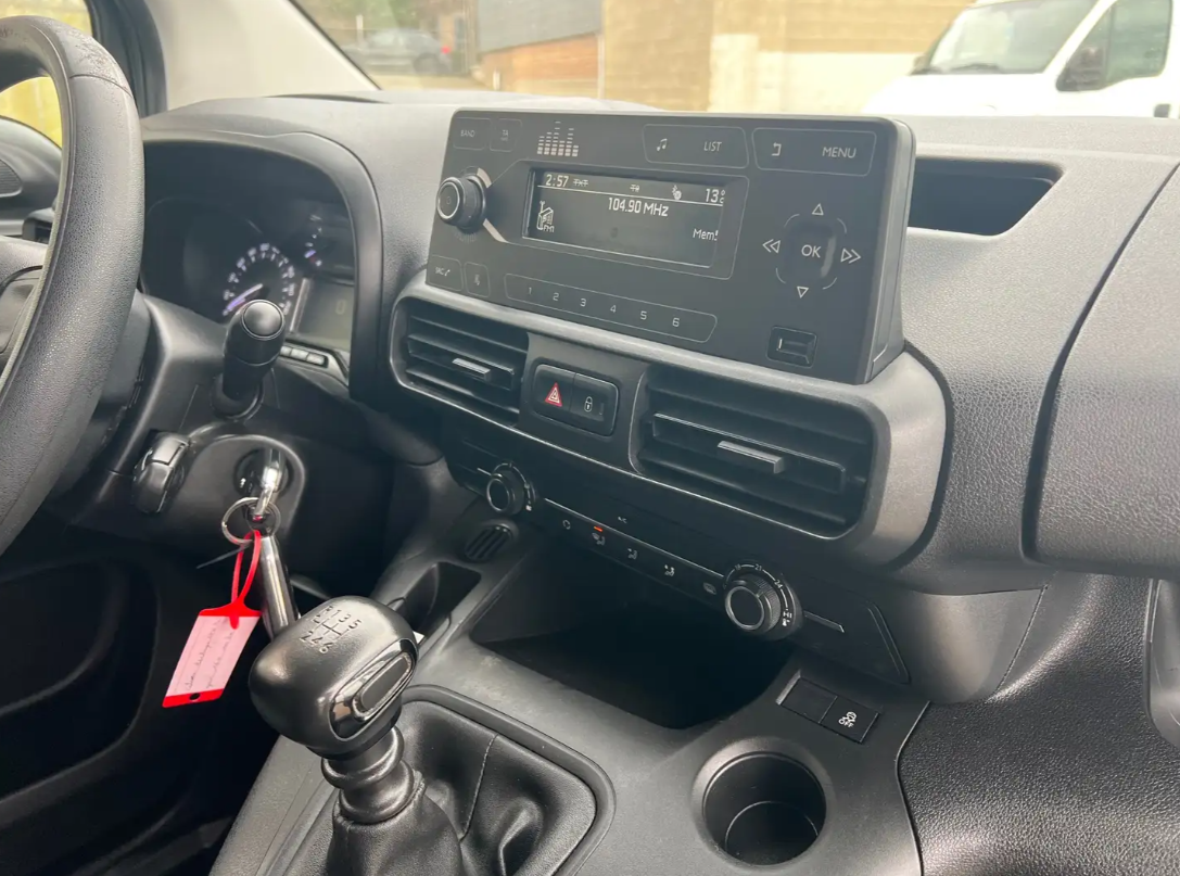 Citroën Berlingo 1.2 gasolina 3 plazas