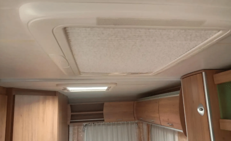 Caravane Bürstner Averso 465 TS