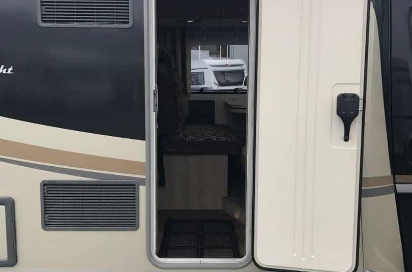 Camping-car Bürstner Nexxo Moonlight T729
