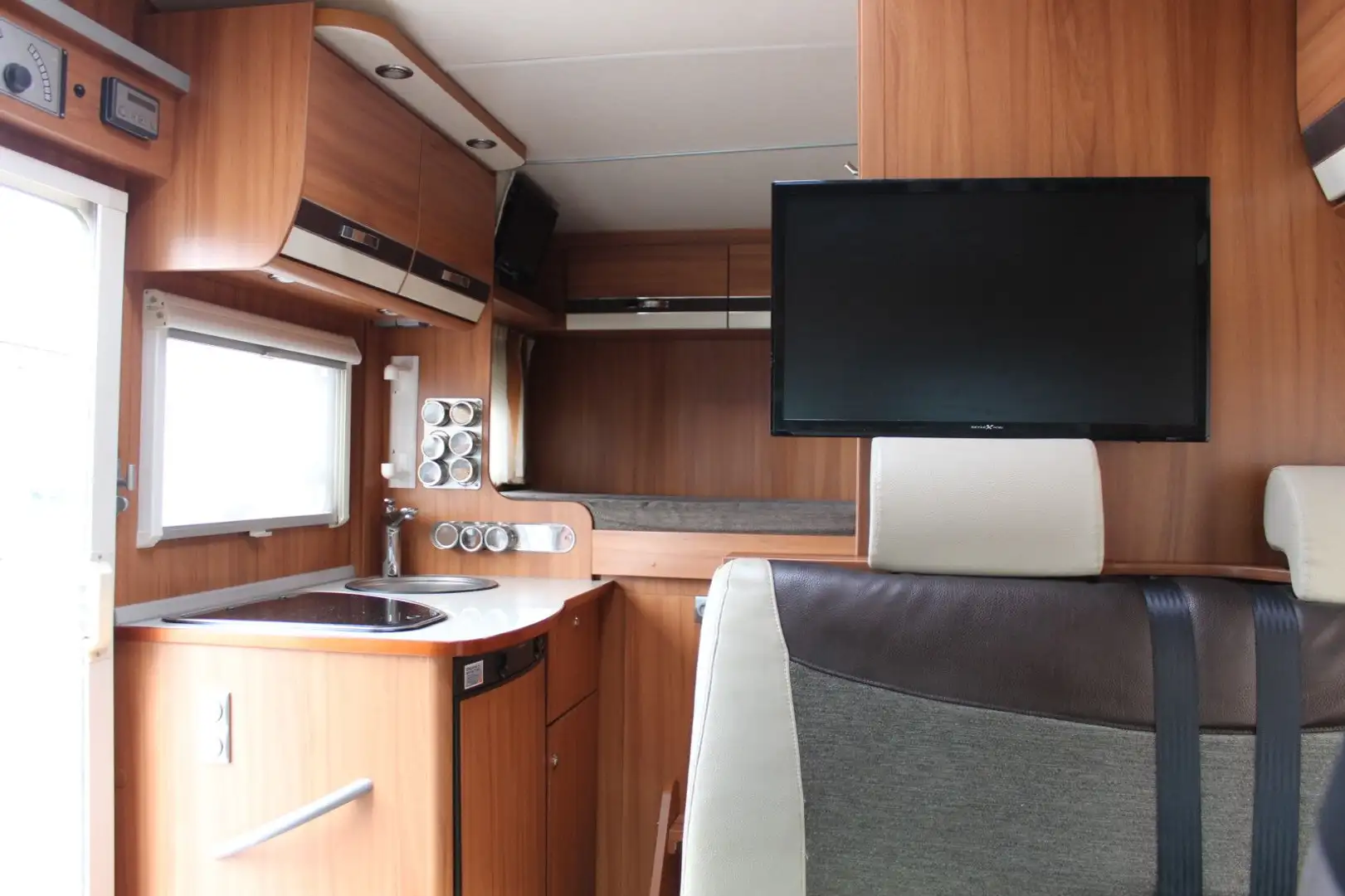 Motorhome Weinsberg AL 600 Alkoven