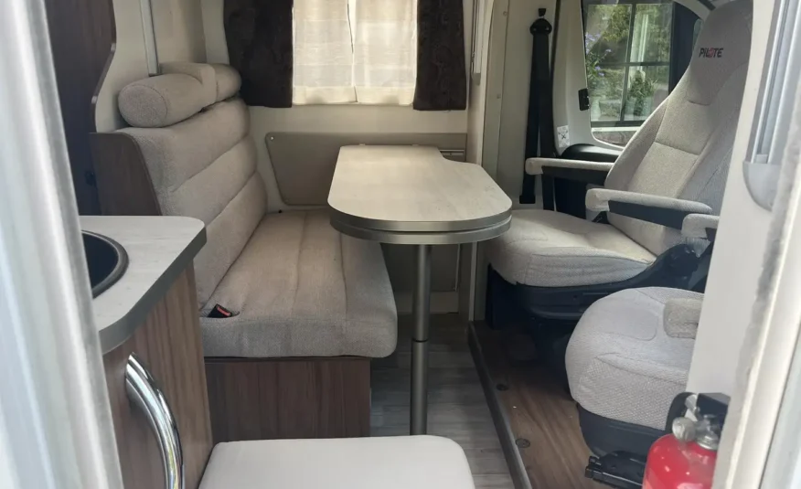 Camping car Pilote 656C Essentiel