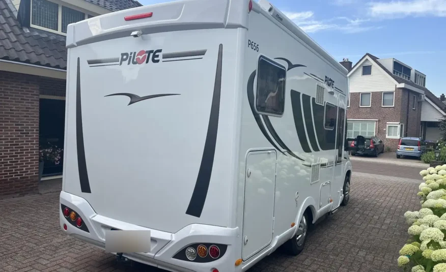 Camping car Pilote 656C Essentiel