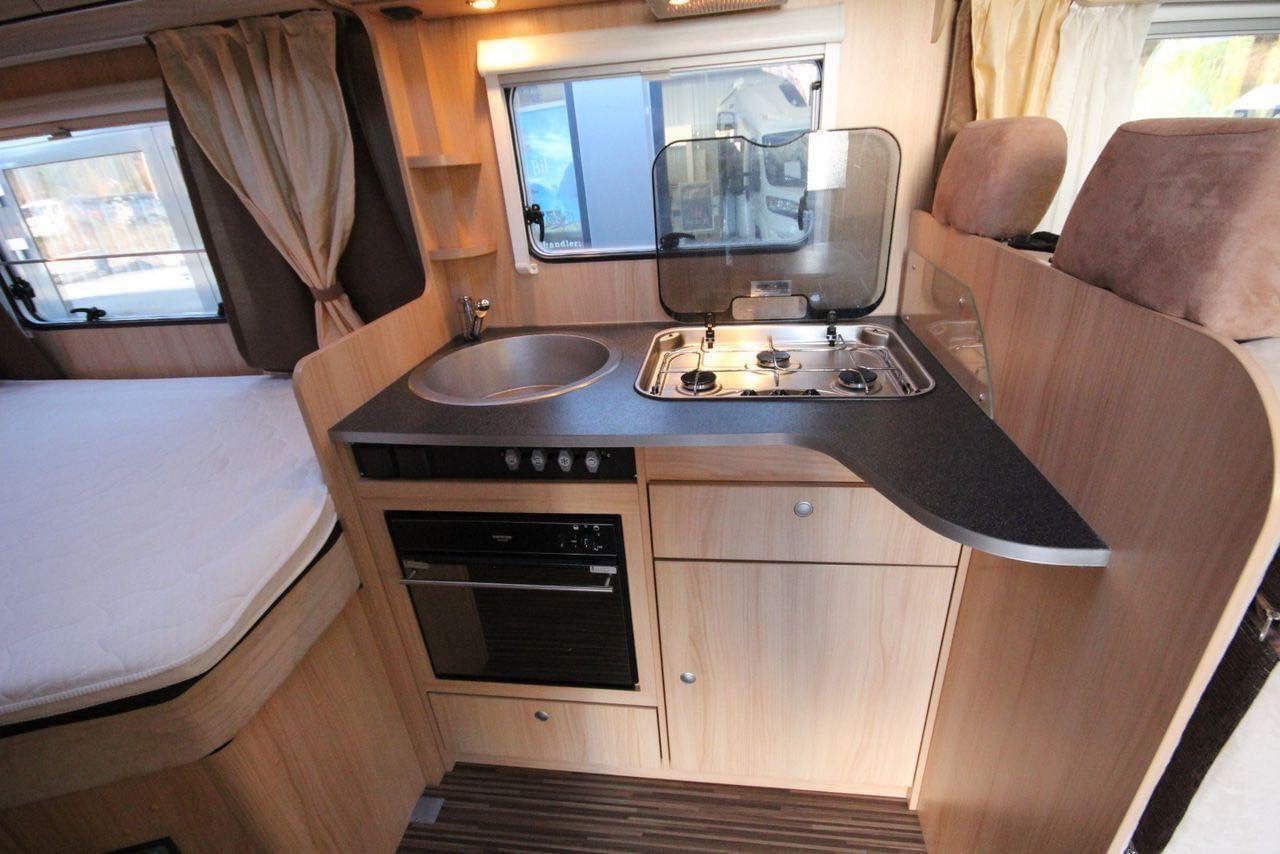 Camping-Car Sunlight T 64