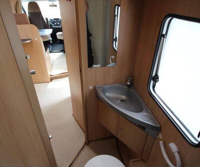 Camper Sunlight T64
