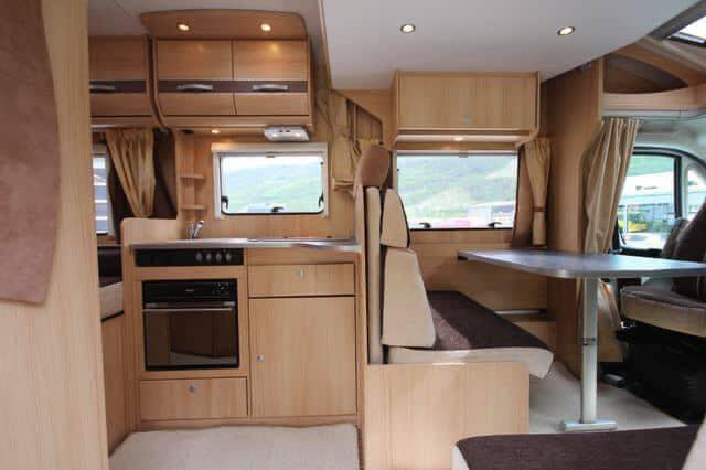Camper Sunlight T64